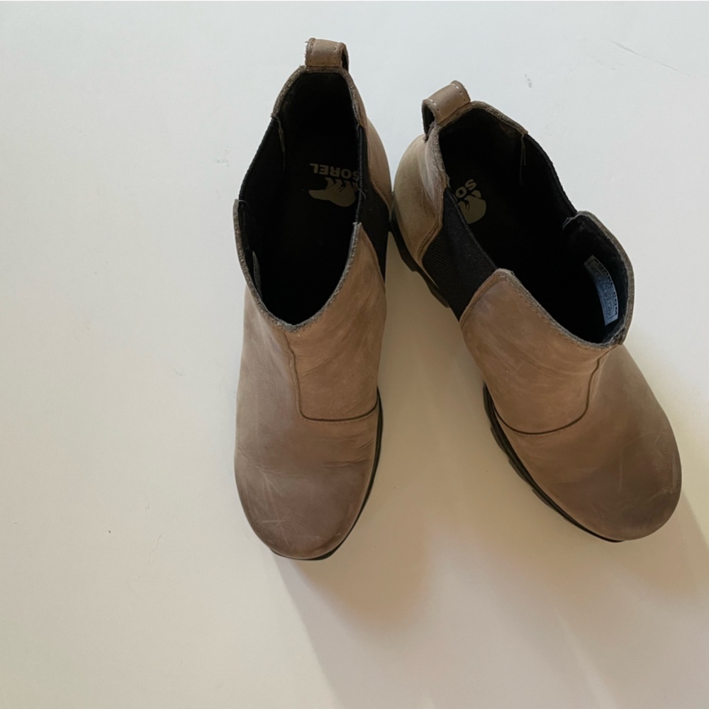 Sorel Brown Joan of Article Wedge III Chelsea Ankle Boots - Picture 2 of 4